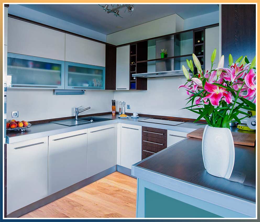 U shaped kitchen